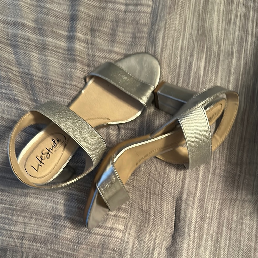 Life Stride Silver Sandals Elegant Open Toe